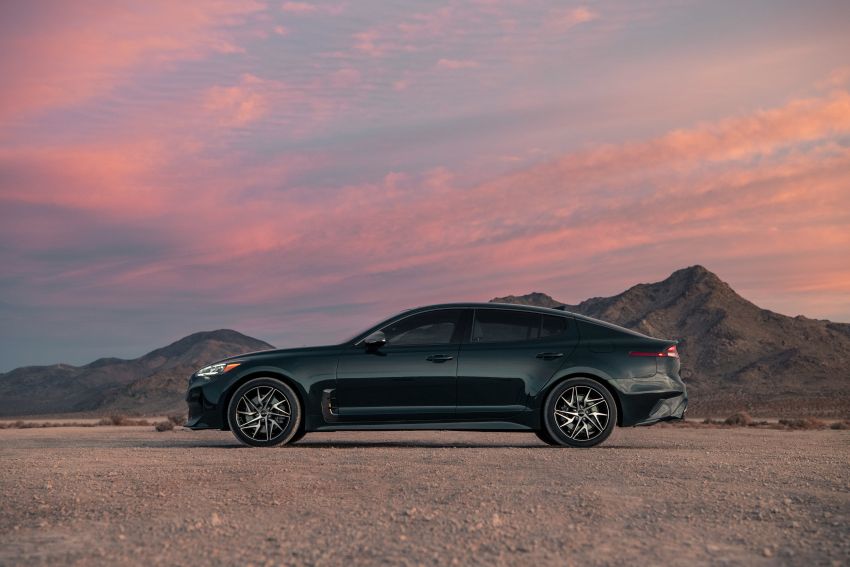 2022 Kia Stinger debuts in the US – turbo 3.3L V6 and 2.5L 4-cylinder; up to 368 hp; special Scorpion model Image #1264599