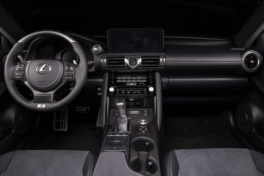 Lexus IS 500 F Sport Performance Launch Edition 2022 dapat warna kelabu eksklusif, roda BBS – 500 unit saja 1267067