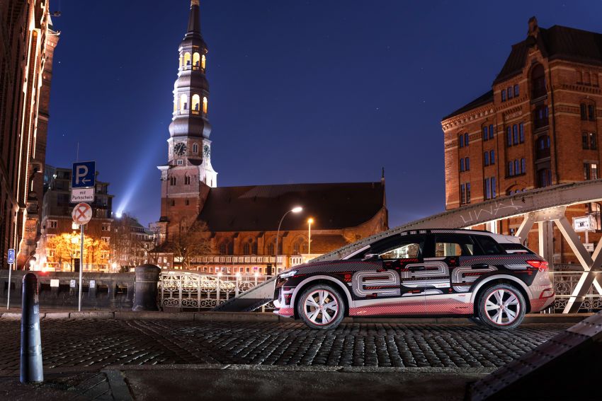 Audi Q4 e-tron – first look at its hi-tech, spacious cabin 1260844