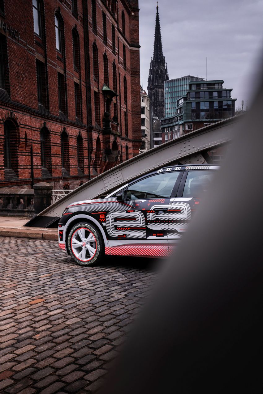 Audi Q4 e-tron – first look at its hi-tech, spacious cabin 1260744