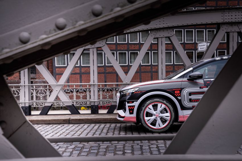 Audi Q4 e-tron – first look at its hi-tech, spacious cabin 1260759