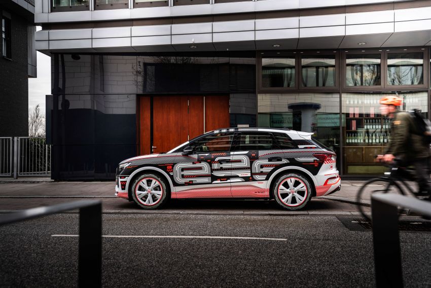 Audi Q4 e-tron – first look at its hi-tech, spacious cabin 1260773