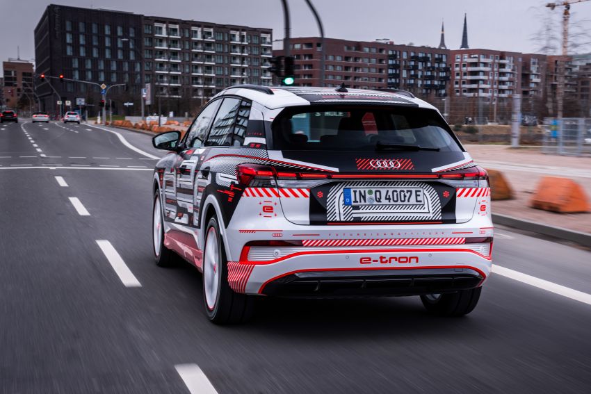 Audi Q4 e-tron – first look at its hi-tech, spacious cabin 1260796