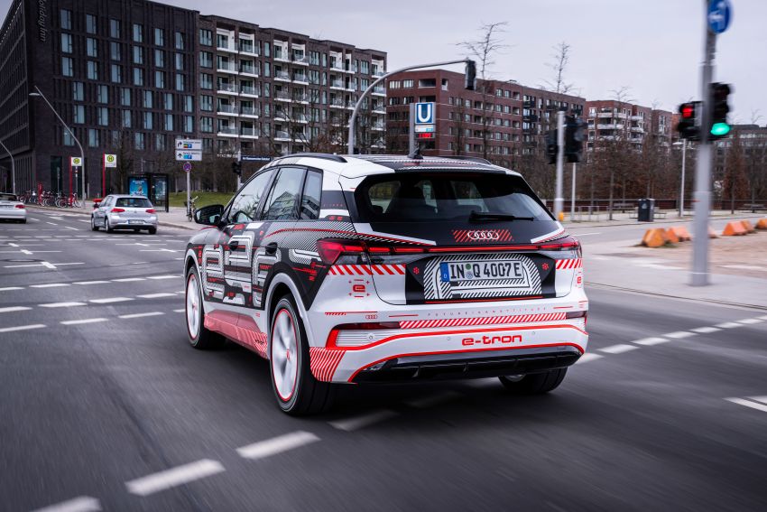Audi Q4 e-tron – first look at its hi-tech, spacious cabin 1260797