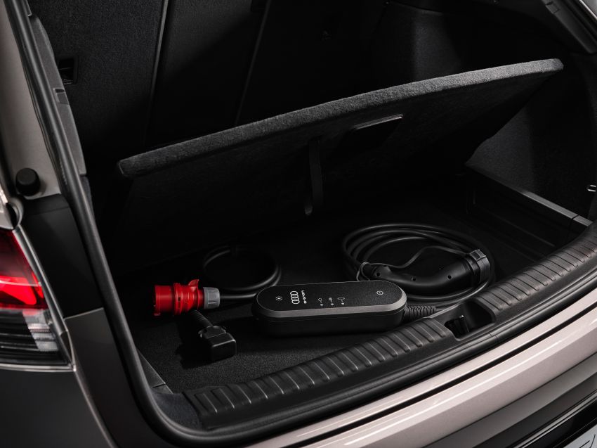 Audi Q4 e-tron – first look at its hi-tech, spacious cabin 1260888