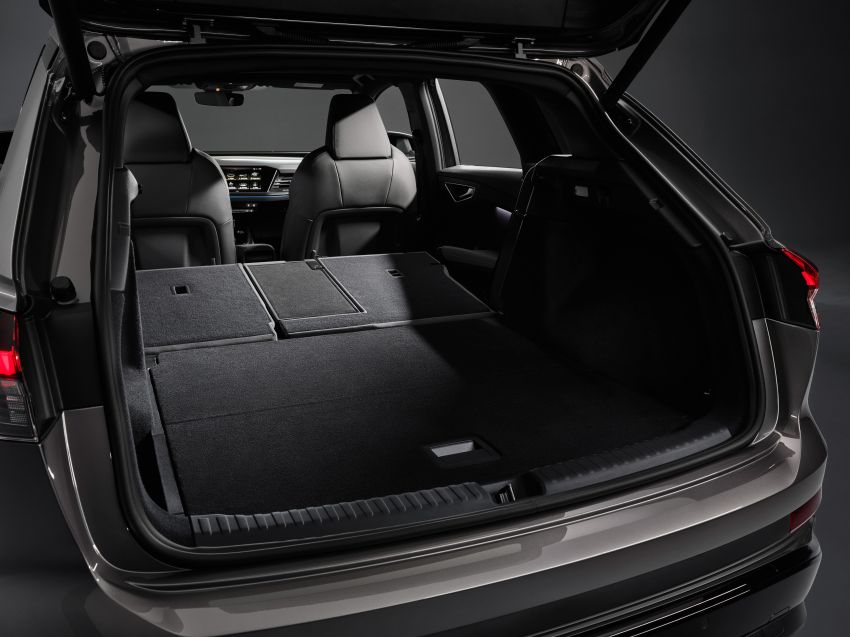 Audi Q4 e-tron – first look at its hi-tech, spacious cabin 1260890
