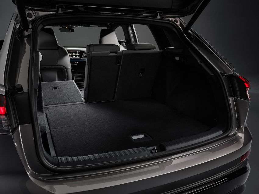 Audi Q4 e-tron – first look at its hi-tech, spacious cabin 1260894