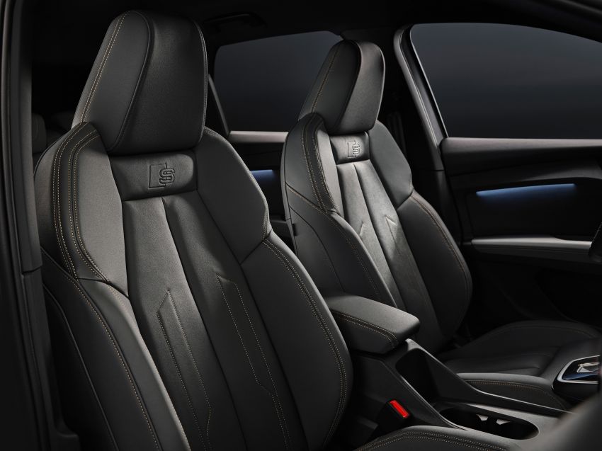 Audi Q4 e-tron – first look at its hi-tech, spacious cabin 1260912