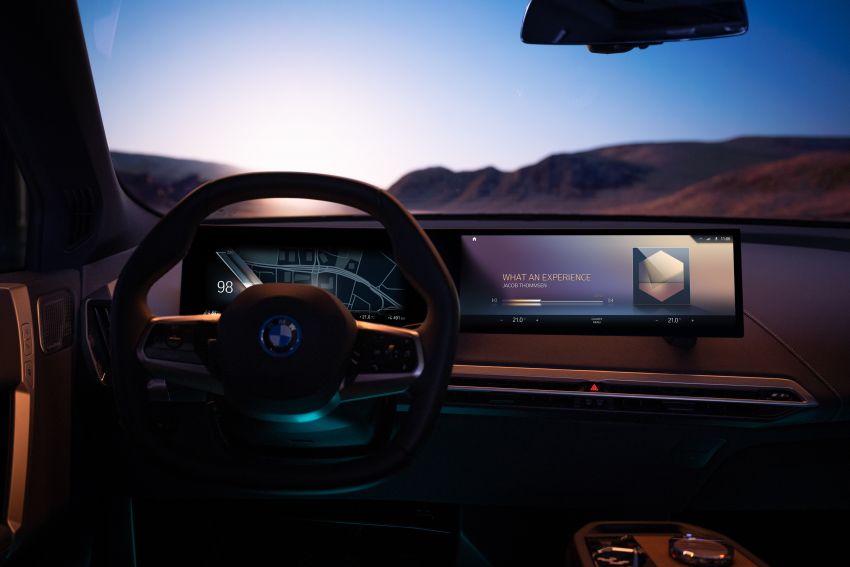 BMW reveals next-gen iDrive with Operating System 8 – first debut in the iX later this year, followed by the i4 1263886