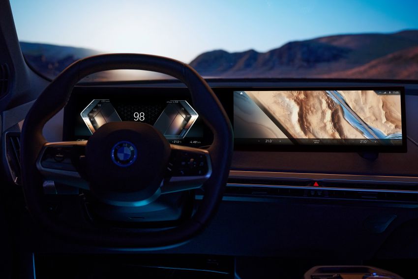 BMW reveals next-gen iDrive with Operating System 8 – first debut in the iX later this year, followed by the i4 1263894