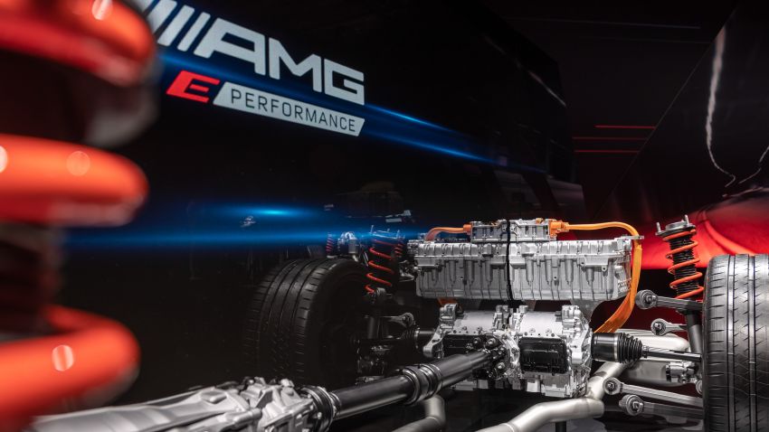Mercedes-AMG E Performance PHEV diperincikan – enjin V8 C63 akan diganti dengan 4 silinder sebaris 1271931