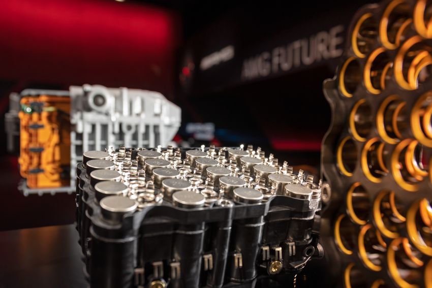 Mercedes-AMG E Performance PHEV diperincikan – enjin V8 C63 akan diganti dengan 4 silinder sebaris 1271929