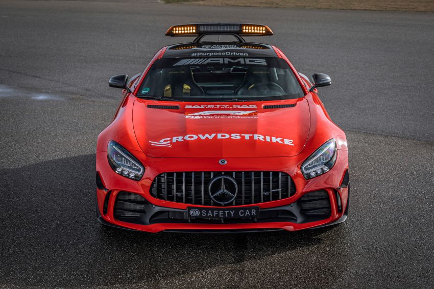 Mercedes-AMG GT R, C63S Estate receive bright red paintwork for F1 safety, medical car duties in 2021 1260491