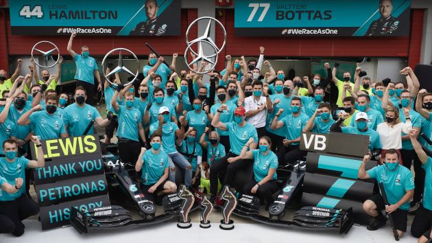 PETRONAS Syntium pacu pasukan F1 Mercedes-AMG PETRONAS bolot kejuaraan kali ketujuh berturut-turut