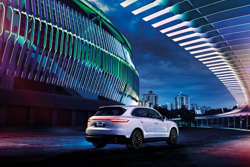 AD: Get options valued at more than RM83,000 with a Porsche Cayenne from Sime Darby Auto Performance 1260112