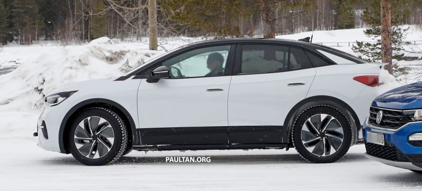SPIED: Volkswagen ID.5 seen on cold-weather test Image #1264118