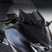 Yamaha TMax 20th Anniversary 2021 – hanya 560 unit dikeluarkan, guna panel gentian karbon forged