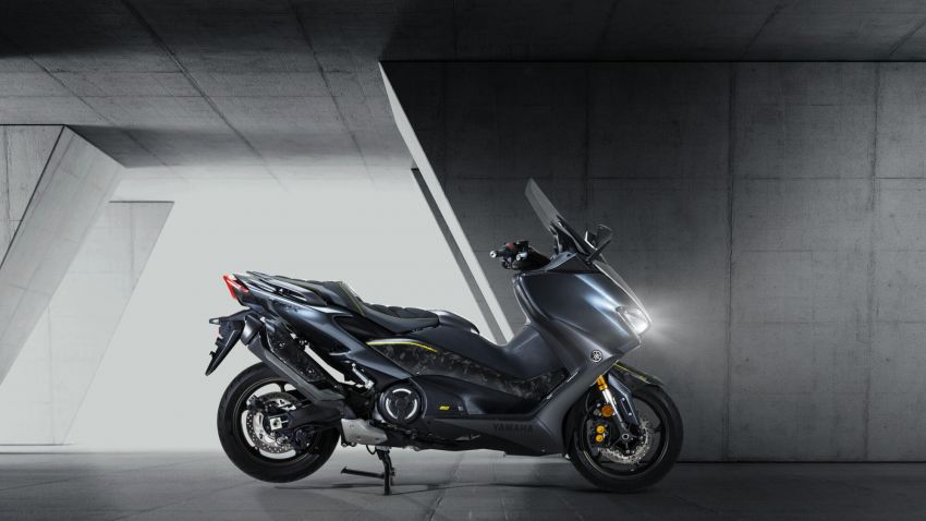 Yamaha TMax 20th Anniversary 2021 – hanya 560 unit dikeluarkan, guna panel gentian karbon forged 1259429