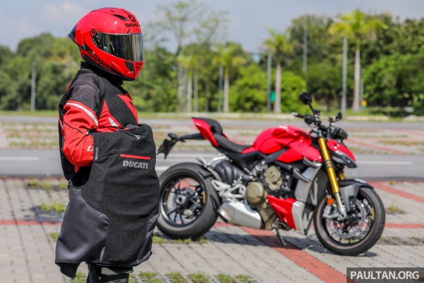 REVIEW: Ducati Smart Jacket airbag vest, RM4,299 1276349