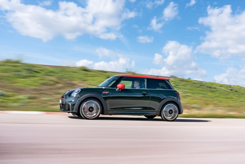 2021 MINI John Cooper Works debuts – new styling; 231 PS and 320 Nm; 0-100 km/h as low as 6.1 seconds Image #1278535