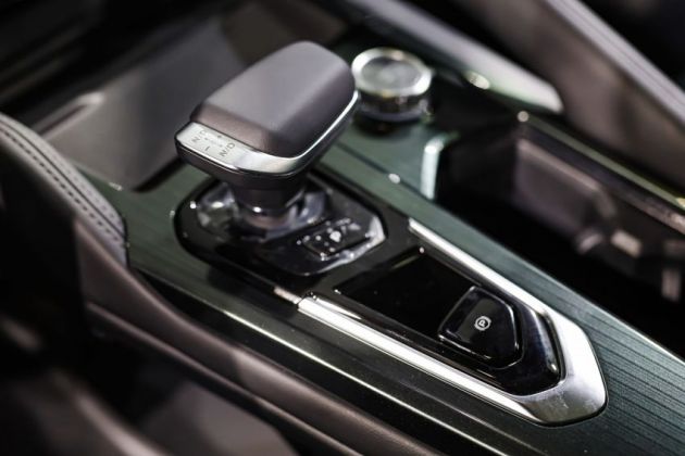 Geely Xingyue L flagship diperkenalkan di China — 2.0T, autonomous Tahap 2 dan 5G untuk parkir sendiri!