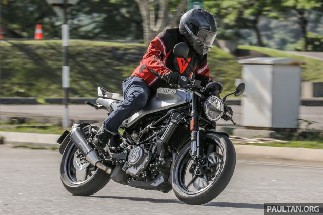 REVIEW: 2021 Husqvarna Vitpilen 401 – off-road hooliganism now comes with on-road manners