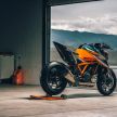 KTM 1290 Super Duke RR 2021 – terhad 500 unit, panel badan gentian karbon, ciri elektronik dinaik taraf