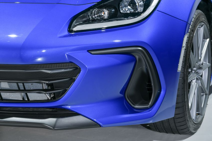 2021 Subaru BRZ revealed for Japan – 2.4L boxer four-cylinder with 235 PS; AT and MT; STI accessories Image #1273748
