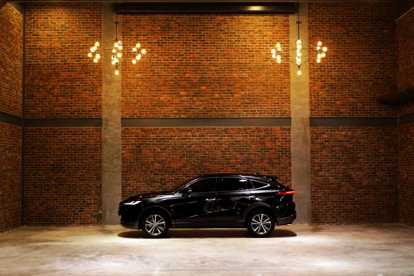 2021 Toyota Harrier launched in Malaysia – TNGA platform, single 2.0L NA CVT variant, RM249,707 1275773