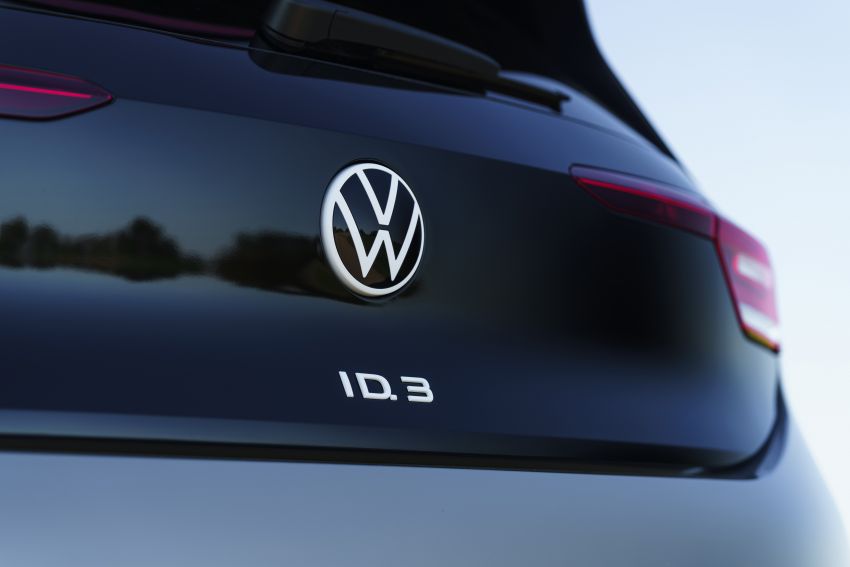 2021 Volkswagen ID.3 Pure Performance now in the UK – base model, 45 kWh battery, 349 km range, fr RM161k 1279704