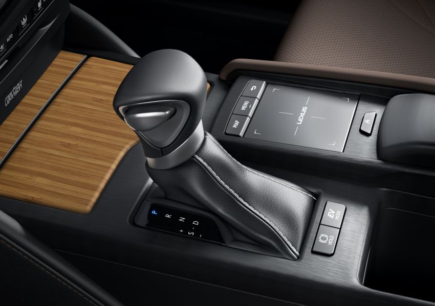 2022 Lexus ES facelift – under the skin tweaks for feel and comfort, now with touchscreen, expanded LSS+ 1283408