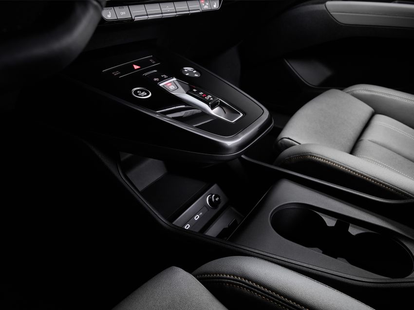 2021 Audi Q4 e-tron, Q4 Sportback e-tron debut – three powertrain variants, 299 PS & 460 Nm; 520 km range 1280054