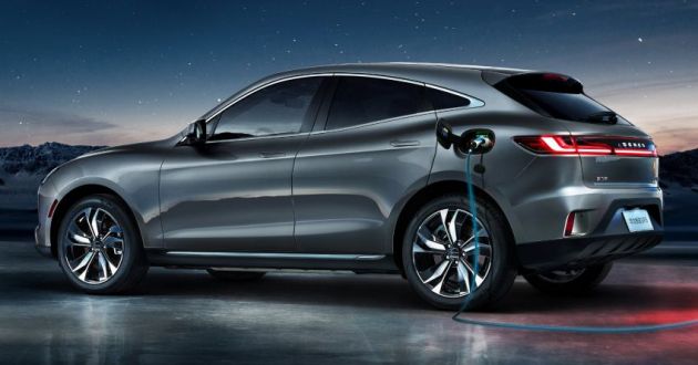 Huawei Seres SF5 diperkenalkan di Auto Shanghai — EV range extender dengan jarak hingga 1,000 km!