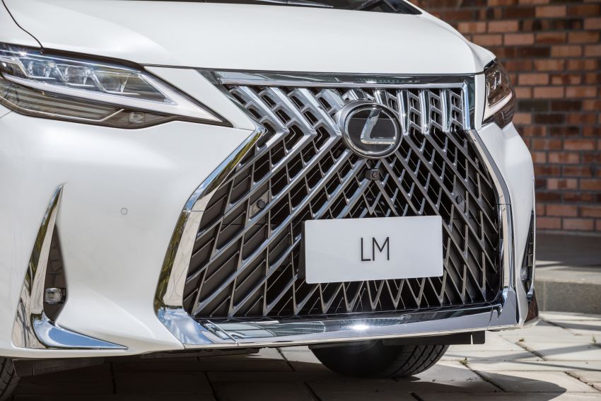 Lexus LM 350 dilancarkan di Malaysia – RM1.15 juta untuk Alphard empat tempat duduk yang lebih mewah 1279818