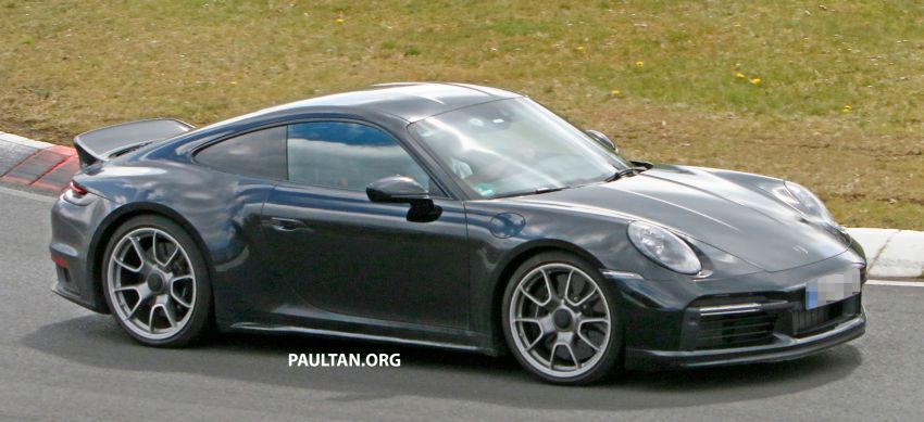SPIED: Porsche 911 ‘Sport Classic’ testing on track Image #1288175