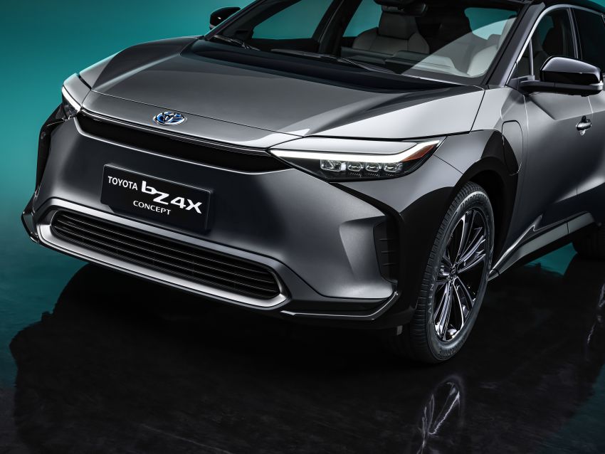 Toyota bZ4X Concept – RAV4-sized electric SUV developed with Subaru, yoke steering, coming 2022 1283305