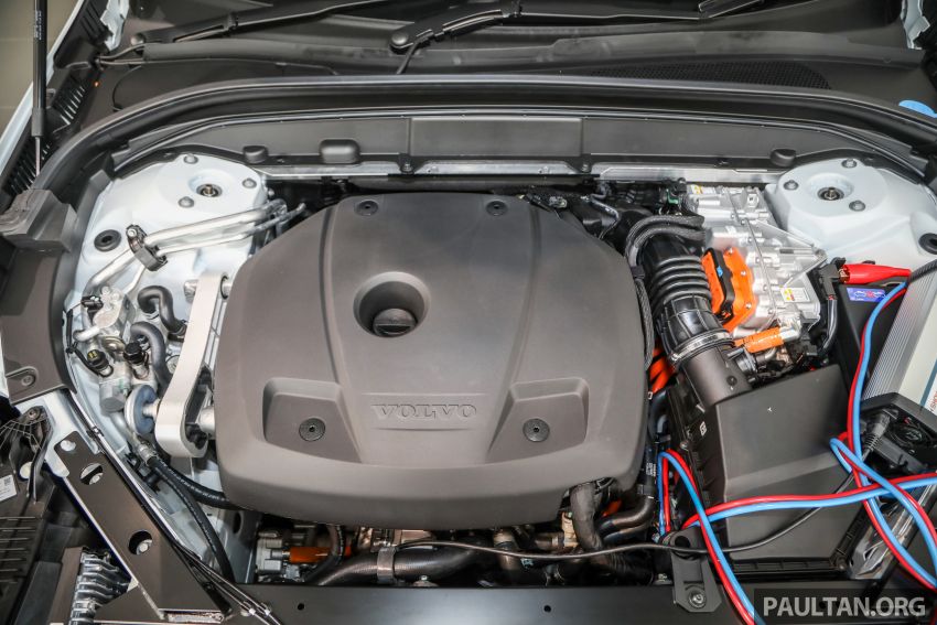 Volvo XC60 2021 di M’sia – penjenamaan Recharge T8 untuk PHEV; T5 dapat Pilot Assist, RM278k-RM325k 1287736