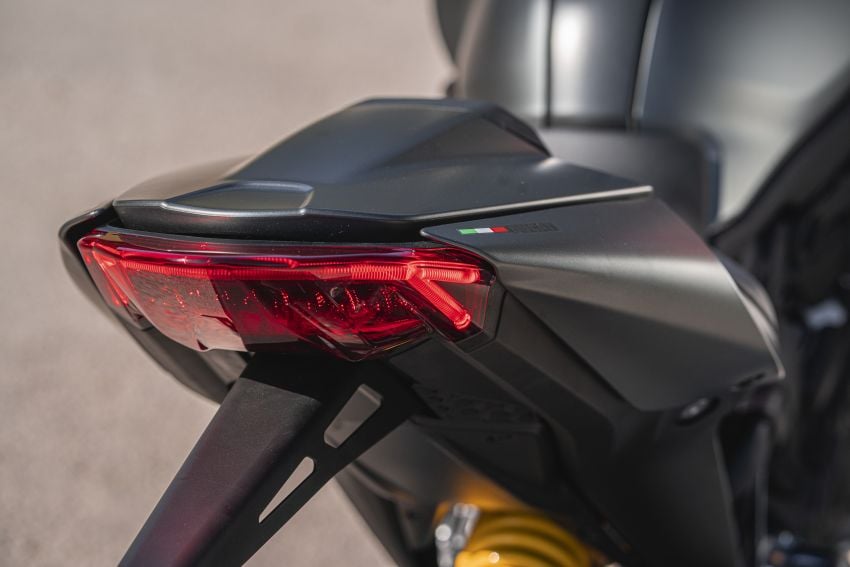 Ducati Monster 2021 – pilihan grafik dan aksesori asli 1298632