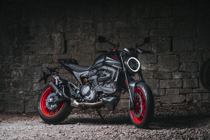 2021 Ducati Monster gets accessory and graphics kits, arrival in Malaysia expected in Q4, priced at RM74,000 1298463