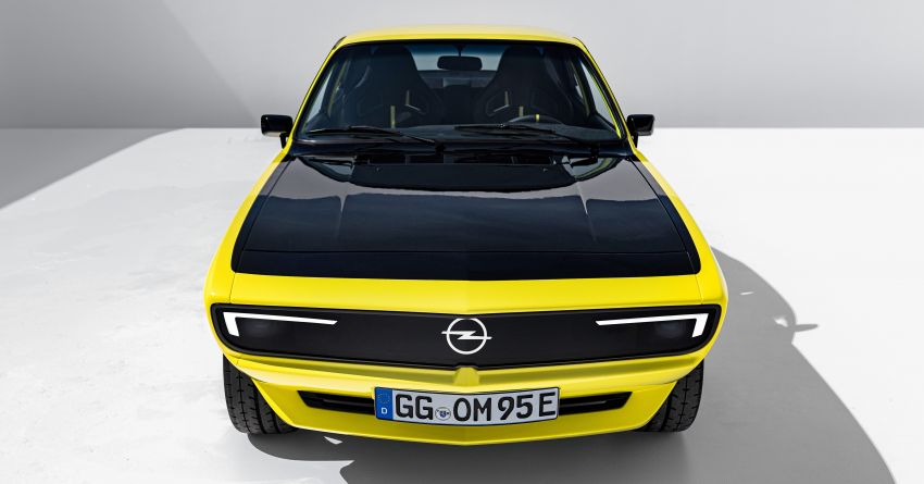 Opel Manta G Se ElektroMOD – iconic RWD sports car restomodded with 147 PS e-motor and 31 kWh battery 1295879
