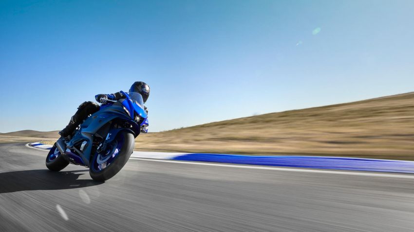 2021 Yamaha YZF-R7 released, 689 cc CP2, 73.4 PS 1295284