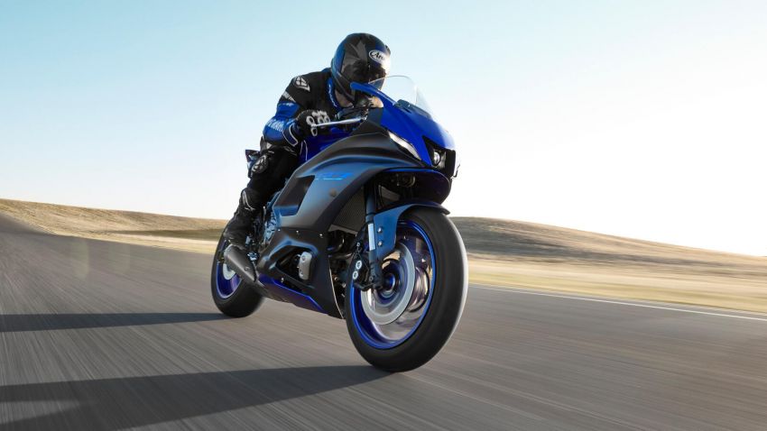 2021 Yamaha YZF-R7 released, 689 cc CP2, 73.4 PS 1295276