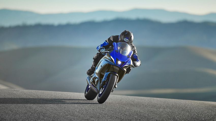 2021 Yamaha YZF-R7 released, 689 cc CP2, 73.4 PS 1295280