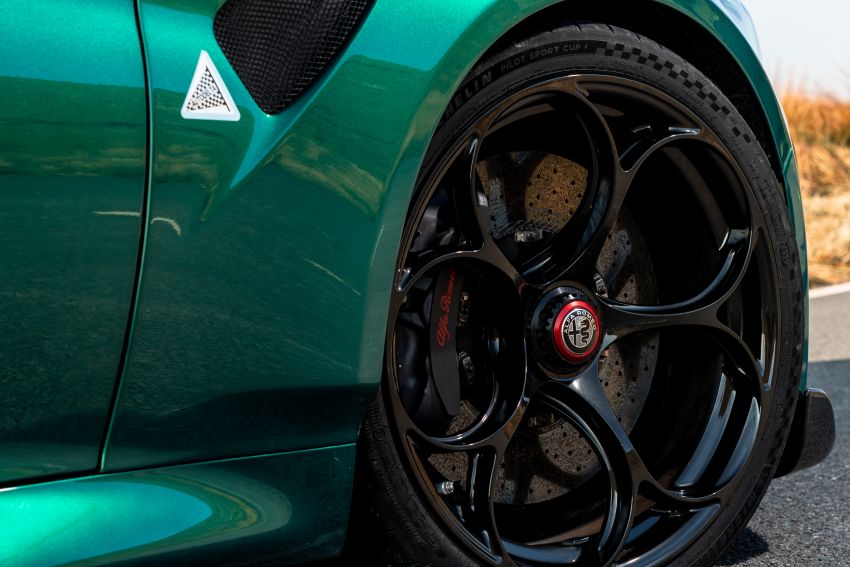 GALLERY: Alfa Romeo Giulia GTAm in Montreal Green! 1294031