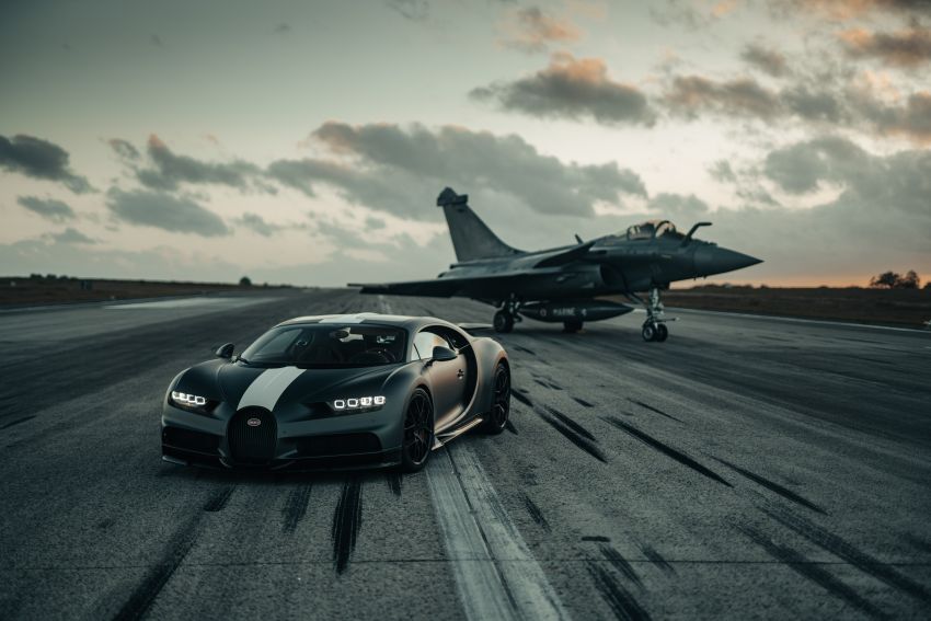 Bugatti Chiron Sport Les Légendes du Ciel takes on the French Navy’s fighter aircraft in a drag race 1297255