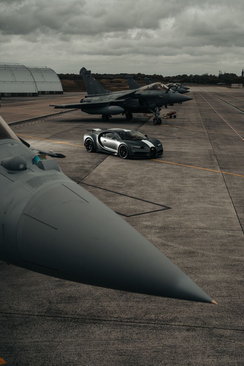 Bugatti Chiron Sport Les Légendes du Ciel takes on the French Navy’s fighter aircraft in a drag race 1297287