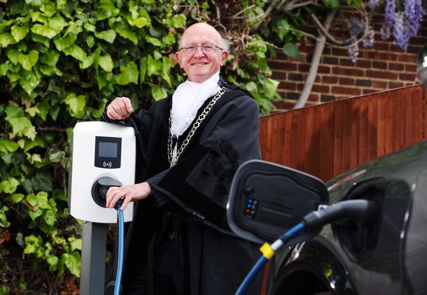 Ford Mustang Mach-E tested by UK’s smallest town to convert residents to EVs – charging station installed 1297974