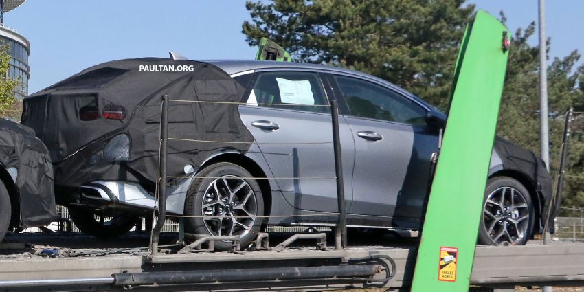 SPYSHOTS: Kia ProCeed shooting brake facelift seen 1292625