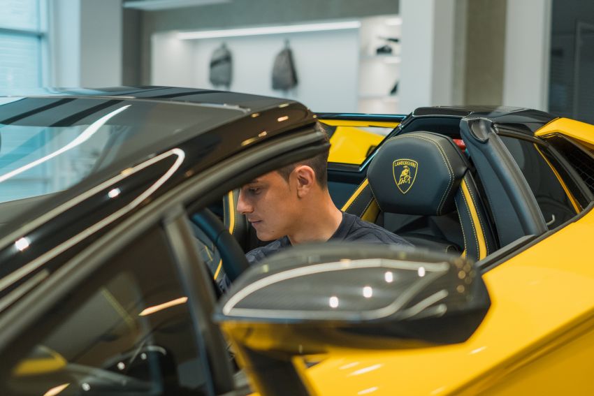 Juventus star striker Paulo Dybala buys a Lamborghini Aventador S Roadster to celebrate his 100th club goal 1295151