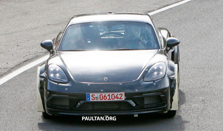 SPIED: Widebody Porsche Cayman goes track testing 1296264